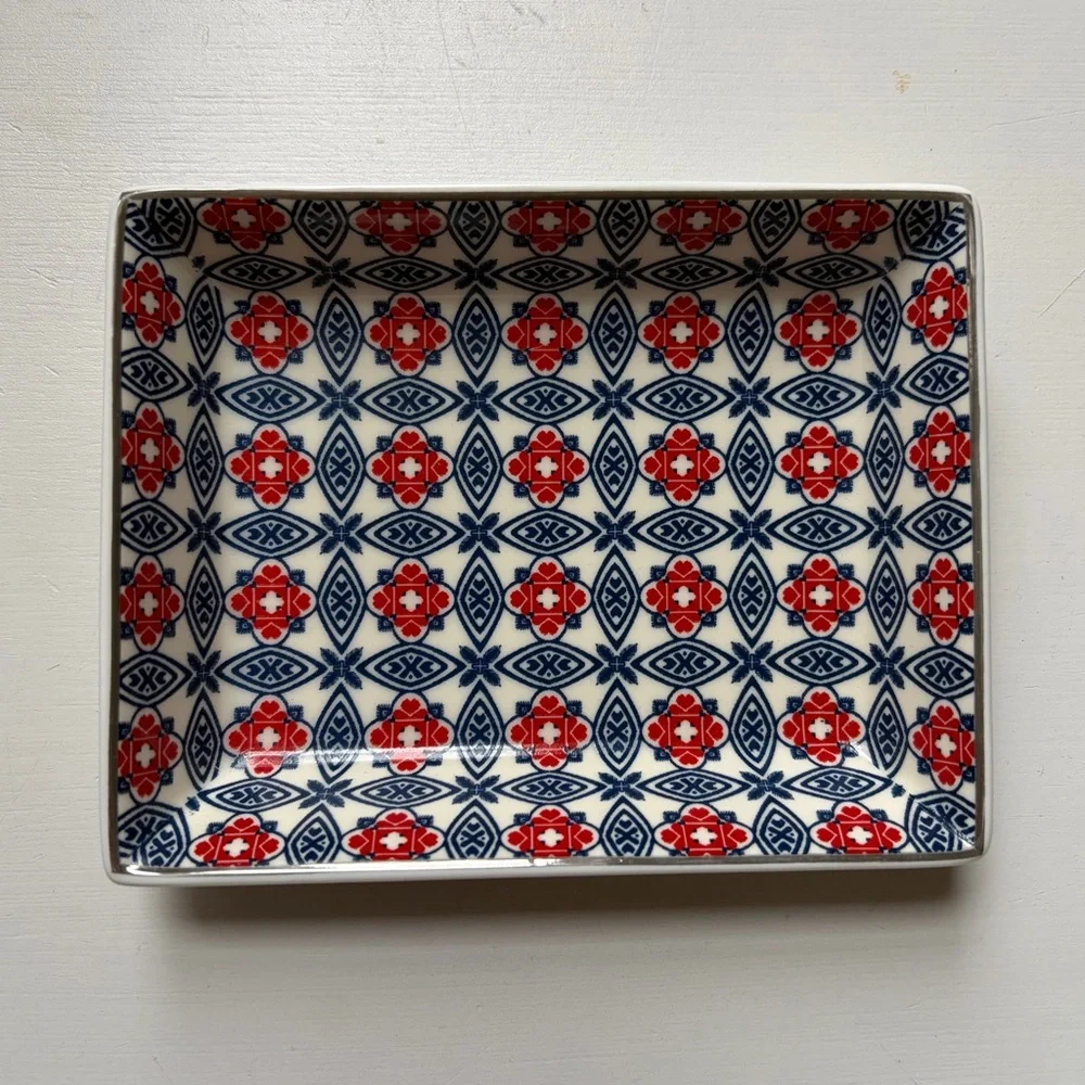 J.Crew Blue and Red Pattern Trinket Coin Jewelry Dish 4.25 x 5.5 in